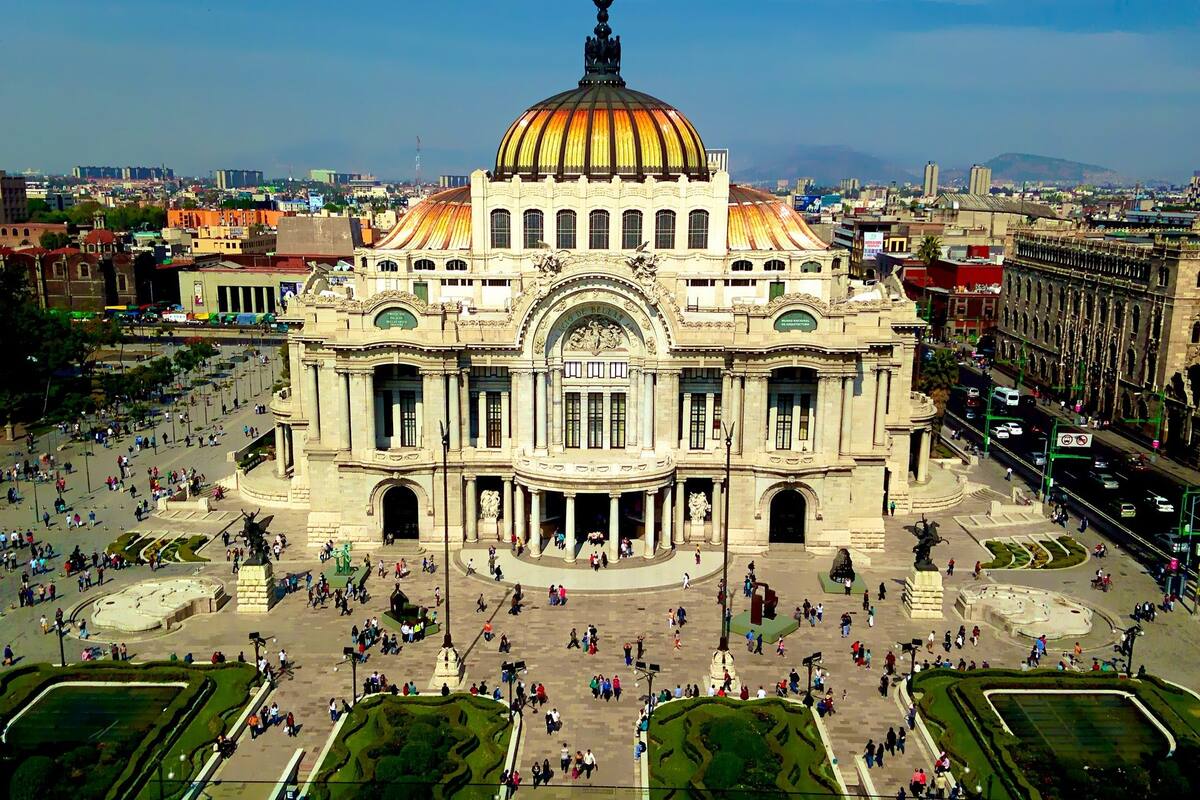 Hoy No Circula: ¿Qué vehículos no salen este lunes 15 de noviembre?