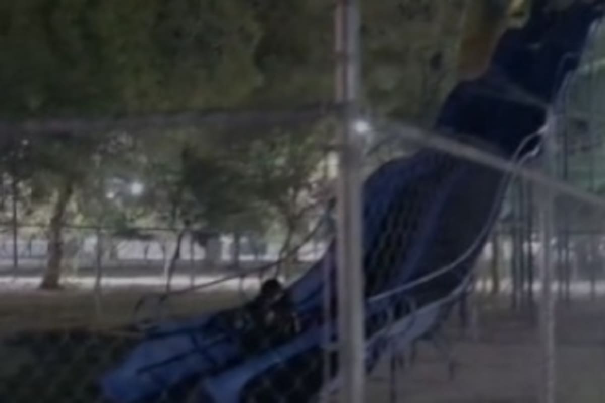 Jóvenes ingresan a toboganes abandonados en el Bosque de la Ciudad de SLRC