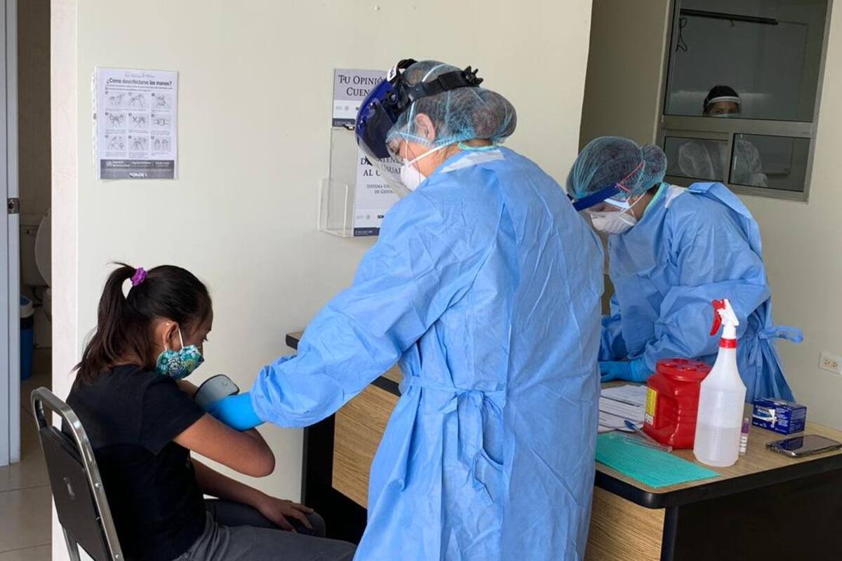 Atiende Salud Sonora a migrantes sospechosos de Covid-19 en Nogales