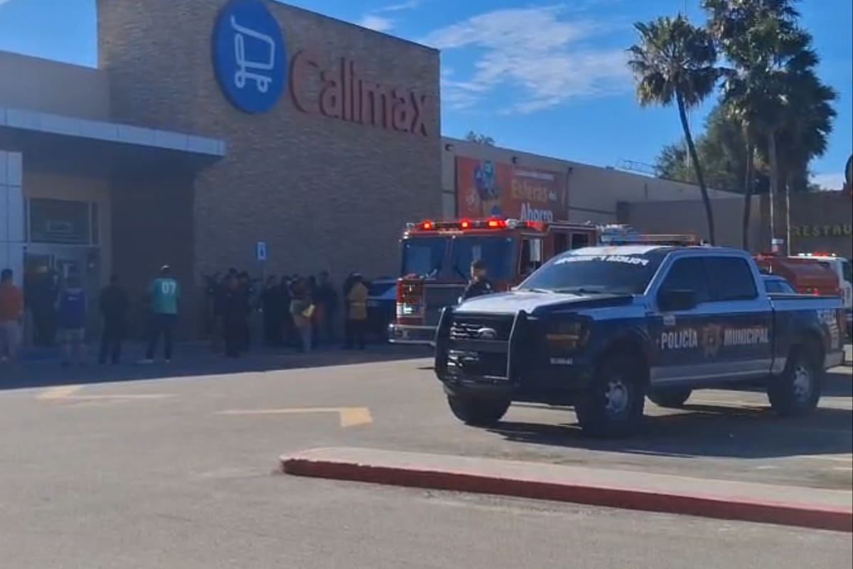 Registran conato de incendio en supermercado del bulevar Díaz Ordaz