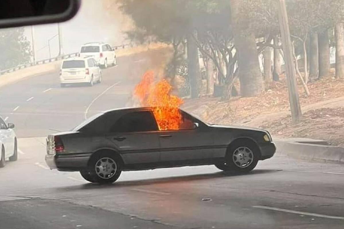 FOTOS: Así se vivió el caos por la quema de vehículos en BC este viernes