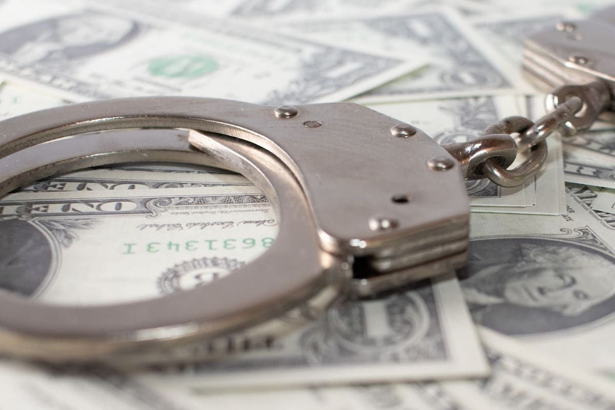 FinCEN ordena a los bancos vigilar transacciones sospechosas de trata de personas en las ciudades sede durante el Mundial 2026