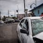 Choque entre taxi libre y camión de valores moviliza a cuerpos de emergencia en Tijuana