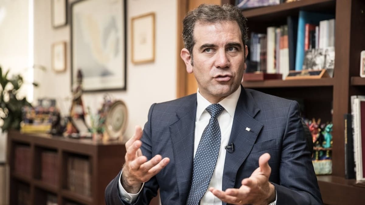 TFJA va por Lorenzo Córdova, consejeros y exconsejeros del INE por presuntas faltas graves como retrasar la revocación de mandato