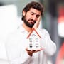 Comprar casa entre los 30 y 50 años de edad se vuelve un reto debido a la brecha entre la inflación real del 20% y salarios insuficientes