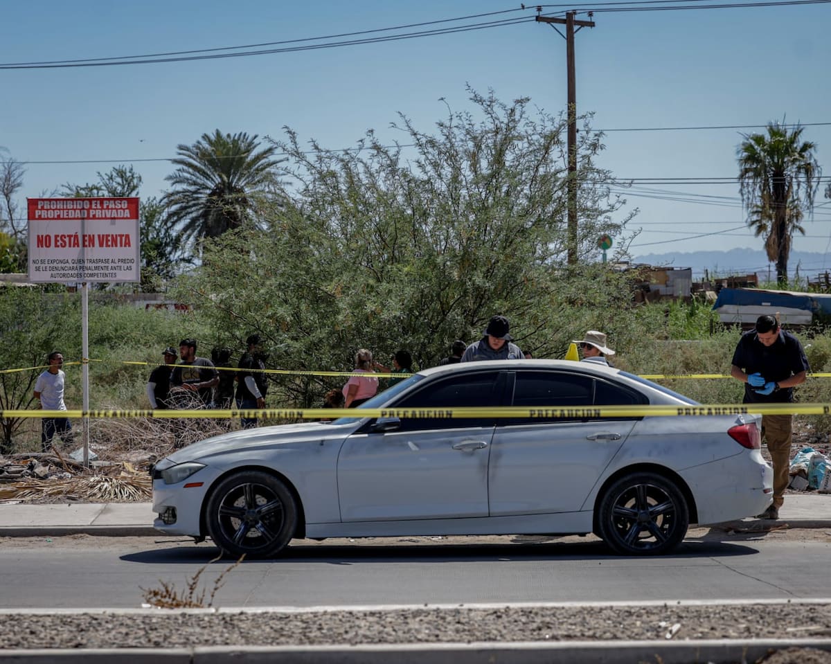 JUSTICIA PARA JUAN DAVID. Localizan en Villas del Rey el BMW que vendía Juan David, joven que fue asesinado el pasado 17 de mayo en Villas de Alarcón tras salir a vender su vehículo. (FOTO: JAVIER GALLEGOS)