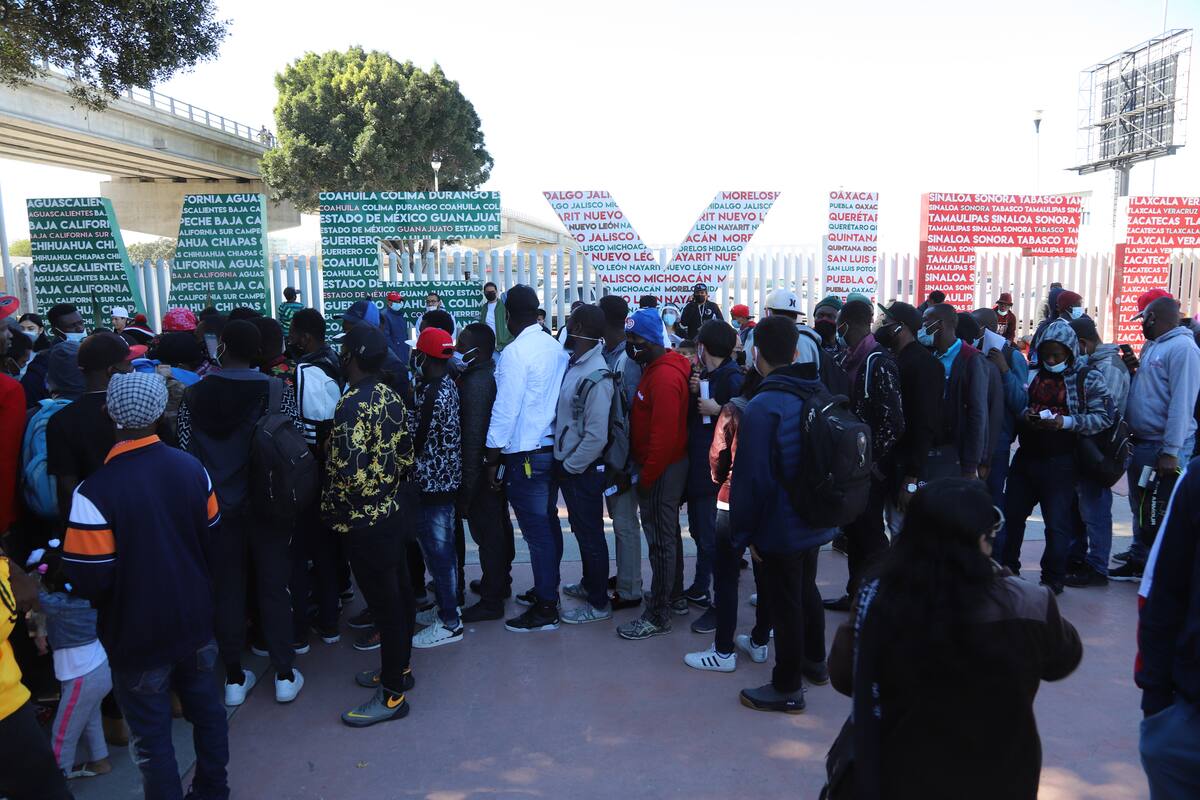Lamenta Arzobispo de Tijuana situación de migrantes varados en El Chaparral