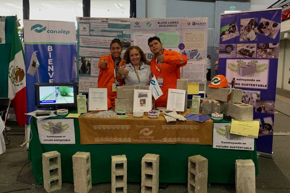 Jóvenes mexicanos crean block económico y ecológico; ganan medalla de oro en certamen mundial