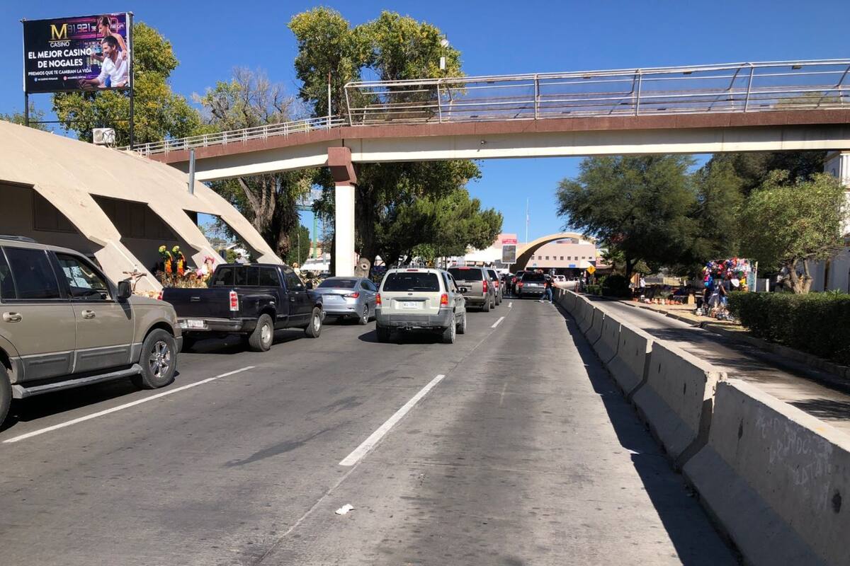 Reapertura Fronteriza: Espera sigan a tope las filas en las garitas de Nogales