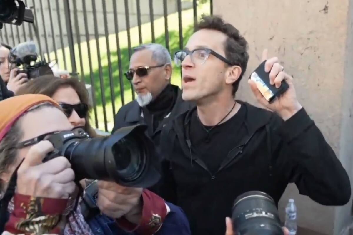 Niegan entrada a profesor judío a Universidad de Columbia en medio de manifestaciones pro-palestinas