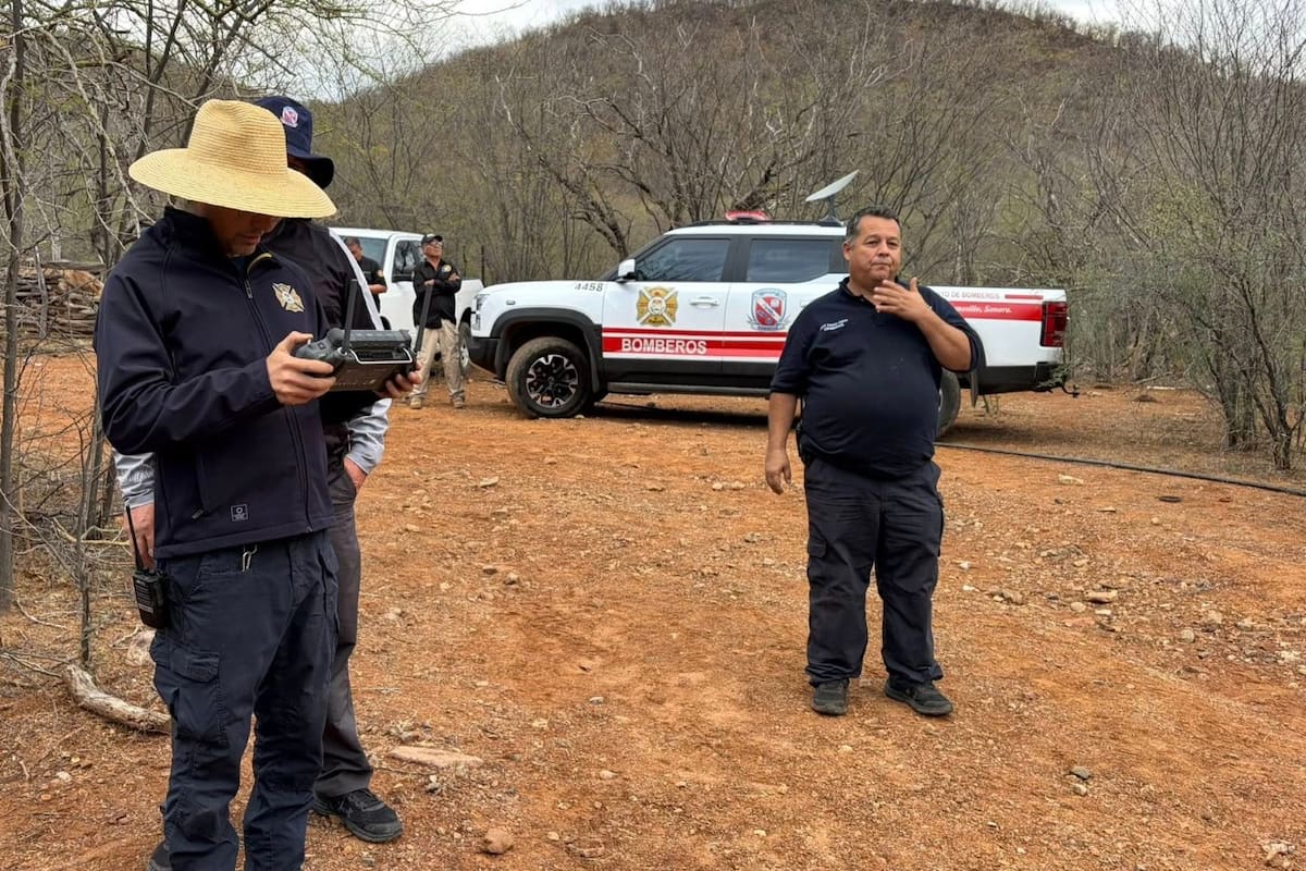 Bomberos y autoridades realizan operativo de búsqueda para localizar a un hombre de 69 años extraviado en zona de cerro de San Javier