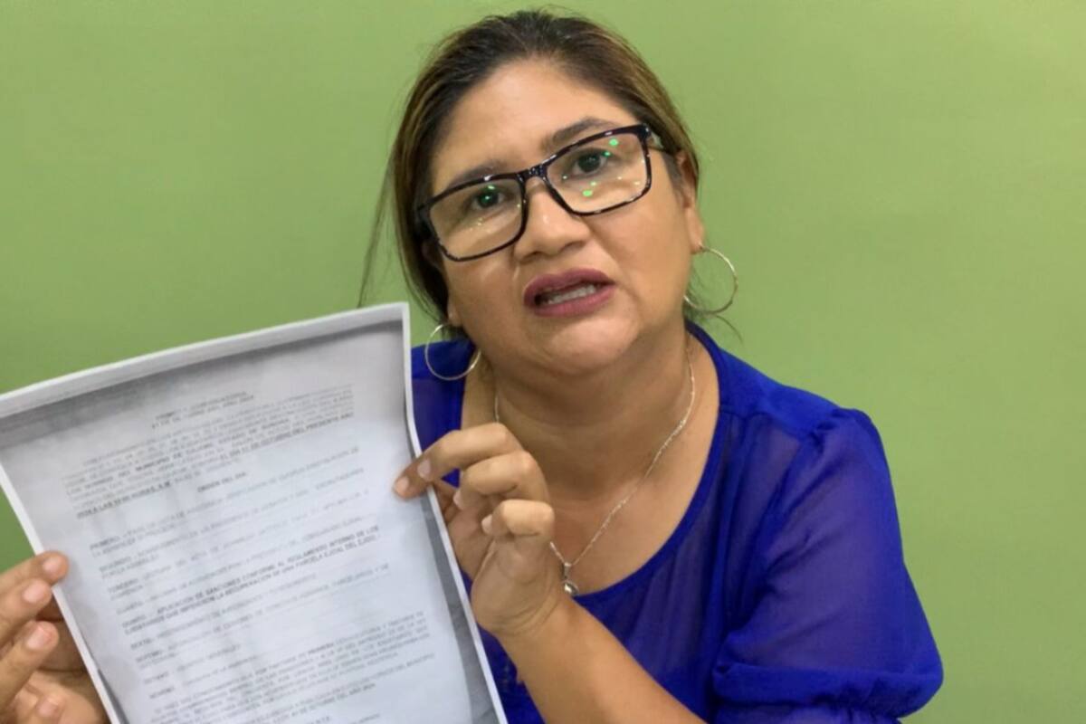 Intentan despojarla de la casa donde ha vivido por más de 40 años; la acusan de invasora y piden ayuda