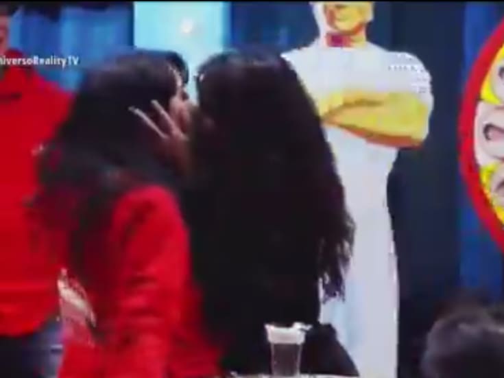¡Se Dejaron Llevar! Kim Shantal y Fabiola Campomanes protagonizan atrevido beso en La Granja VIP