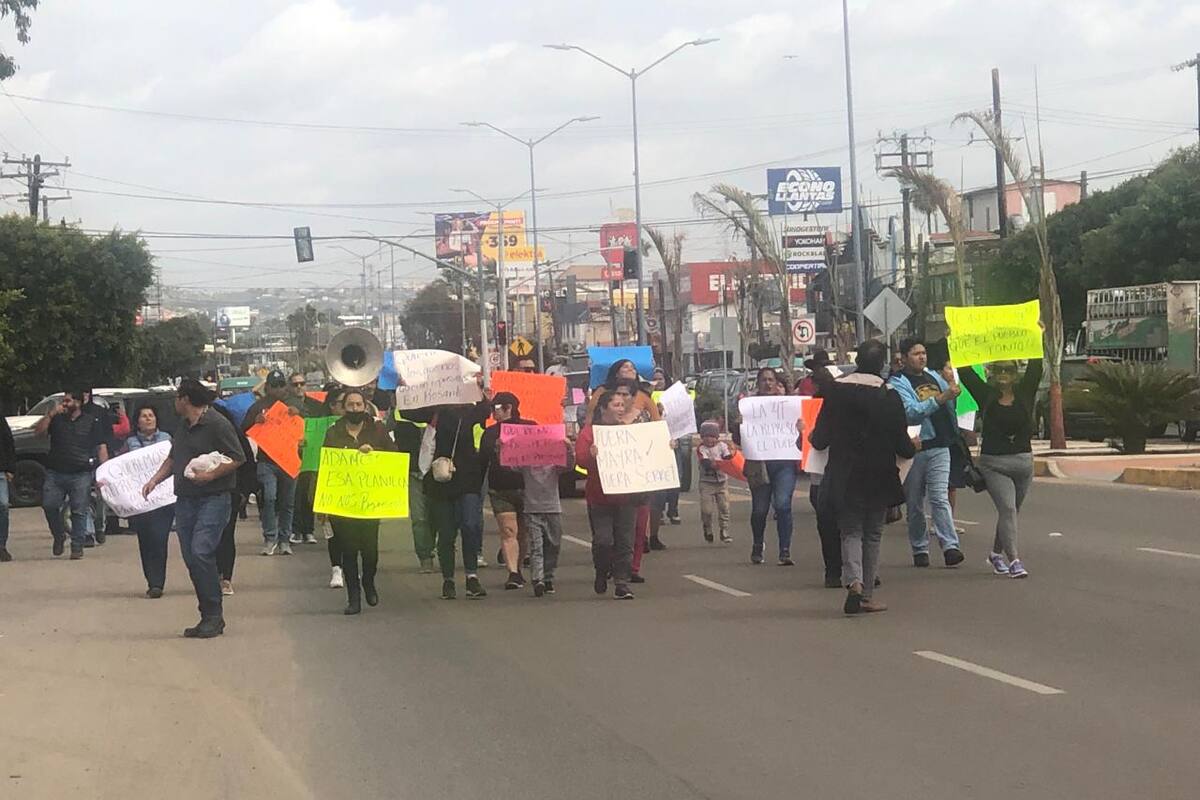 Protestan morenistas en Rosarito contra candidatura de Rocío Adame