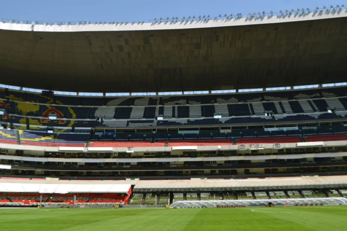 CDMX: Autoridades resguardan a niña de 2 años extraviada en el Estadio Azteca