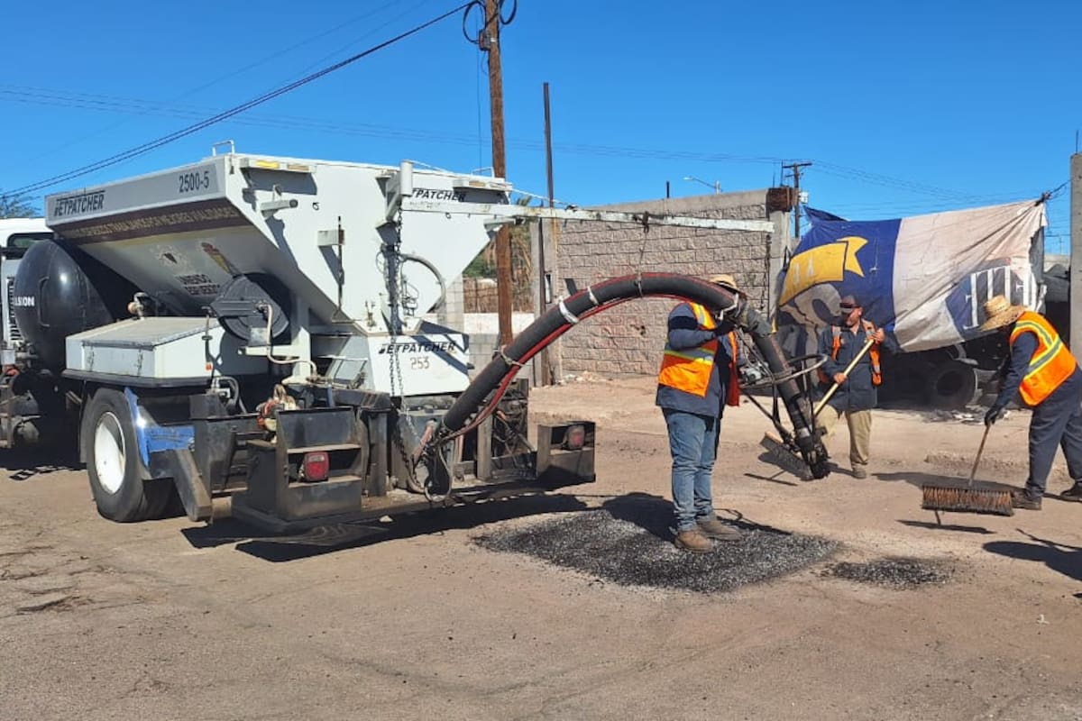 Reinician bacheo con “jetpatcher” en Pueblo Nuevo