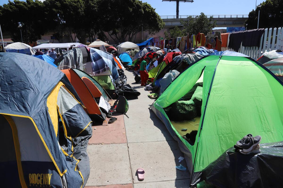 Crece campamento de migrantes de El Chaparral