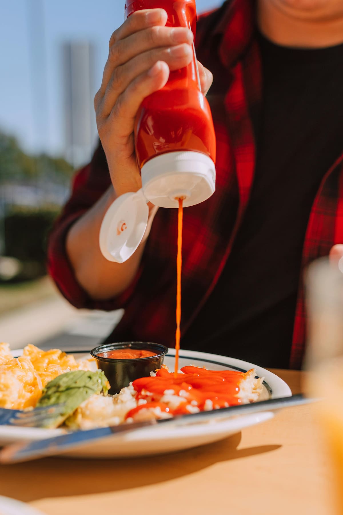 Antes de conquistar las hamburguesas y las papas fritas, la cátsup fue vendida como un milagroso medicamento capaz de curar la diarrea y otras enfermedades. (Foto: Pexels)