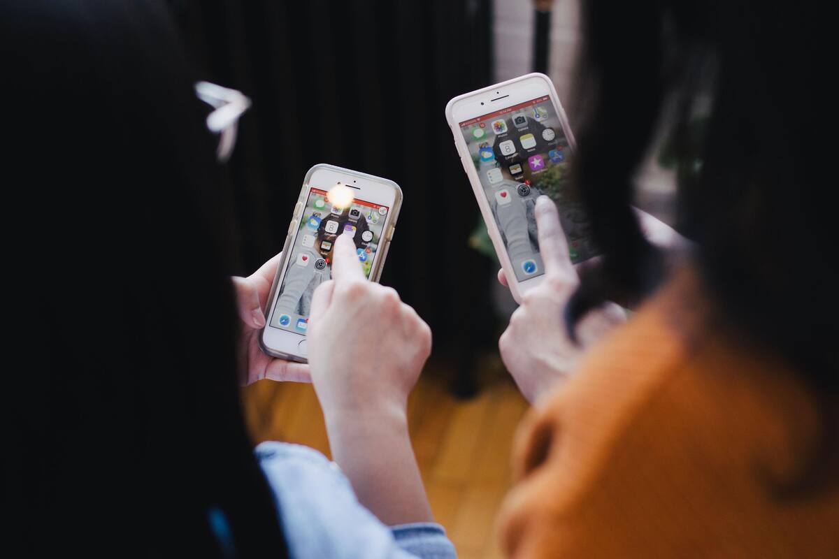 4 categorías de apps móviles esenciales en la cuarentena