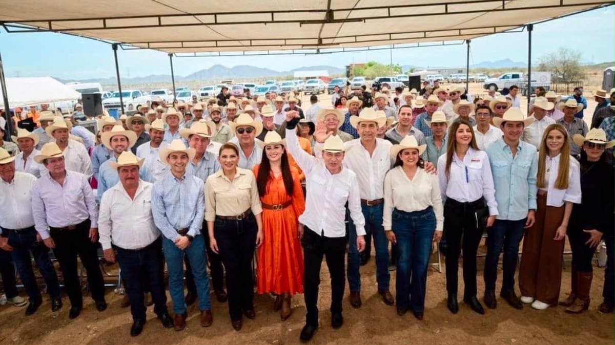 Autoridades estatales, federales y representantes del sector ganadero acompañaron el arranque del Centro Integral Ganadero.