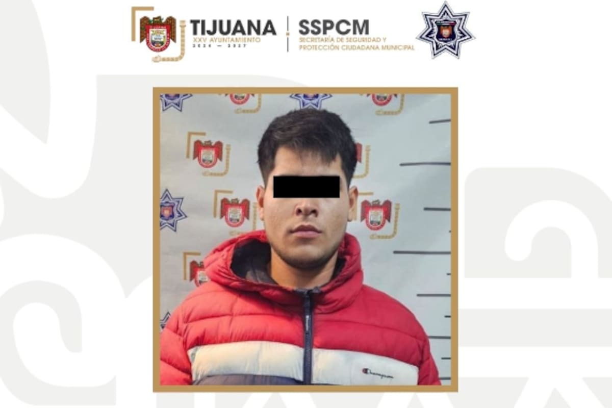 Detienen a joven por grafitear muro en Playas de Tijuana