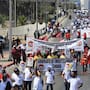 Desfile del Día del Trabajo reúne a más de 2 mil en Tijuana y provoca cierres viales