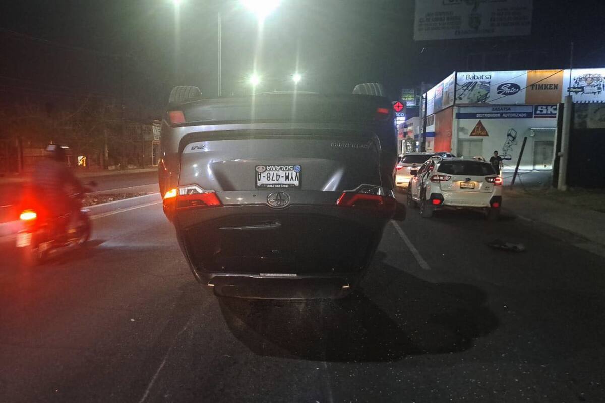 Reportan volcamiento en Hermosillo