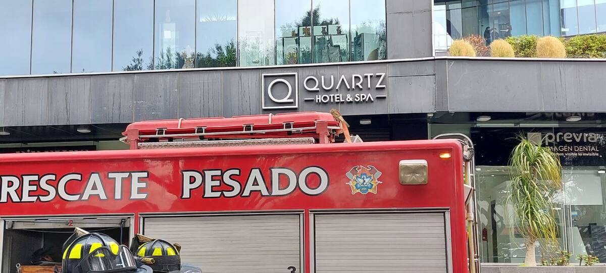 El hotel Quartz se ubica en la avenida Paseo del Centenario de la Zona Río.