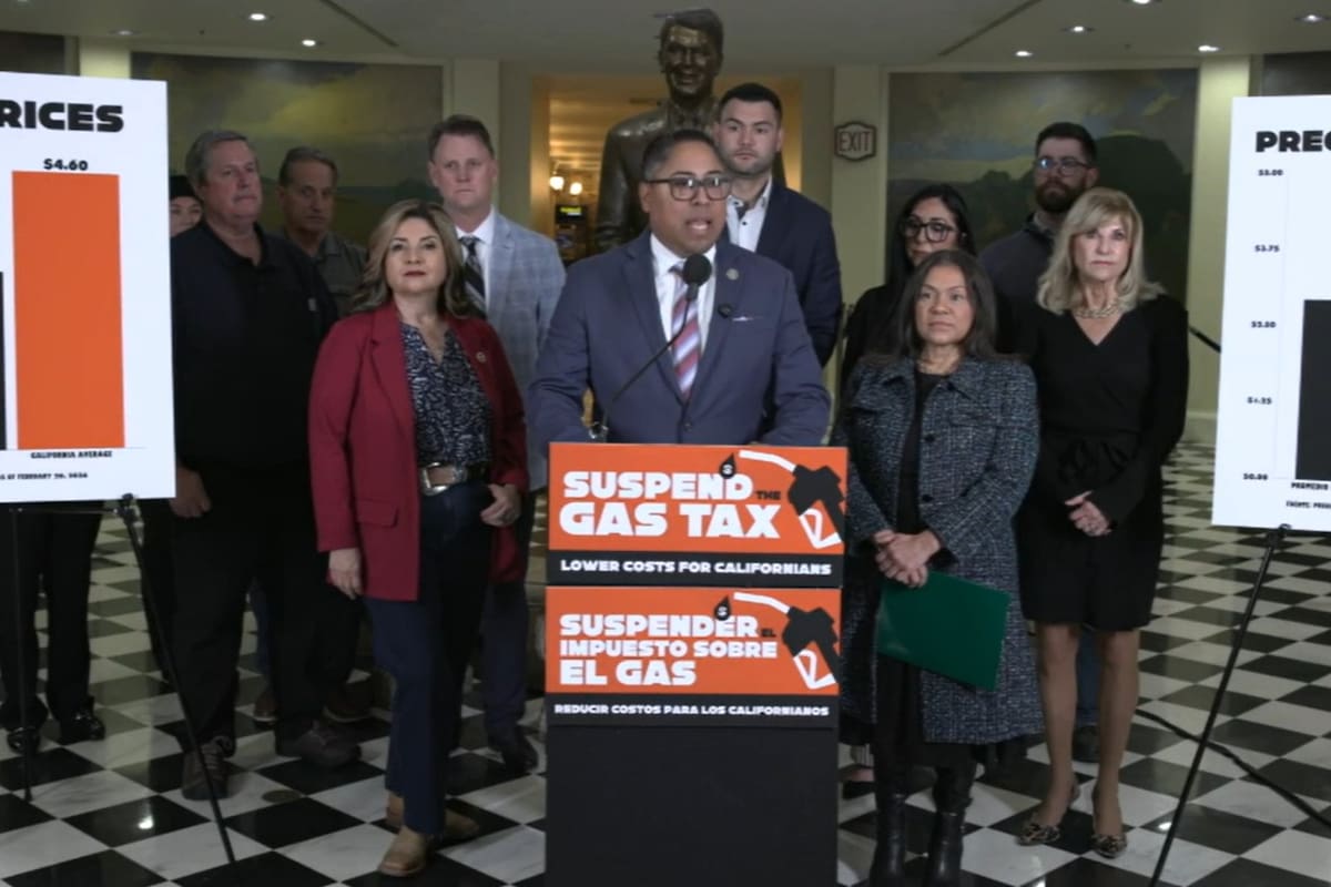 Proponen suspender por un año el impuesto a la gasolina en California