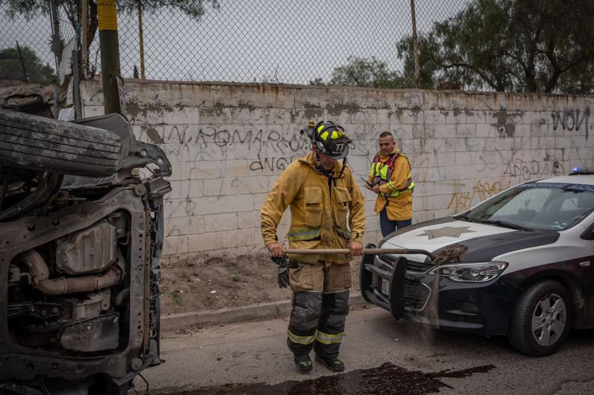 El conductor resultó con lesiones menores. Foto: Border Zoom