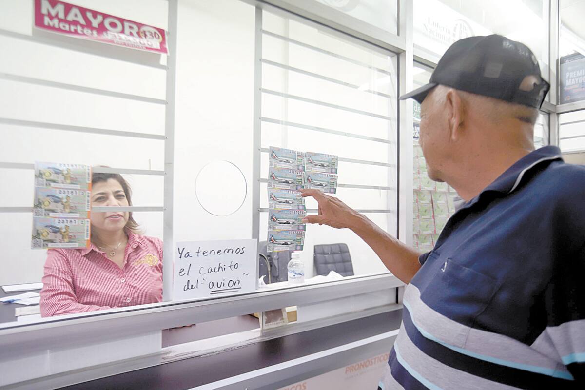 Llegan a Sonora boletos para la rifa del 'avión presidencial'
