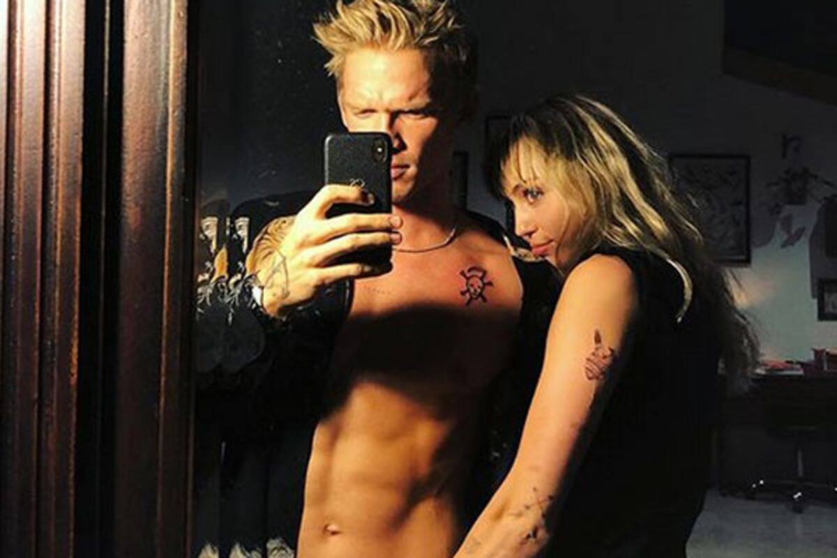 Comparten candente foto Miley Cyrus y Cody Simpson