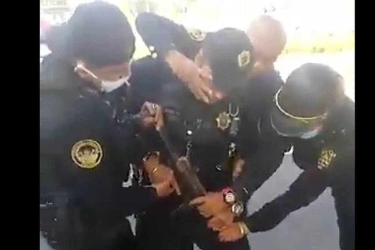 Policías hieren a otro al intentar desarmarlo; habría extorsionado automovilistas