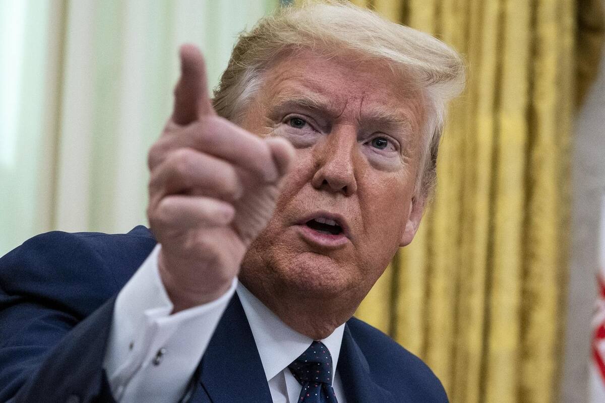 Casa Blanca critica fin de la suspensión indefinida de Trump en Facebook