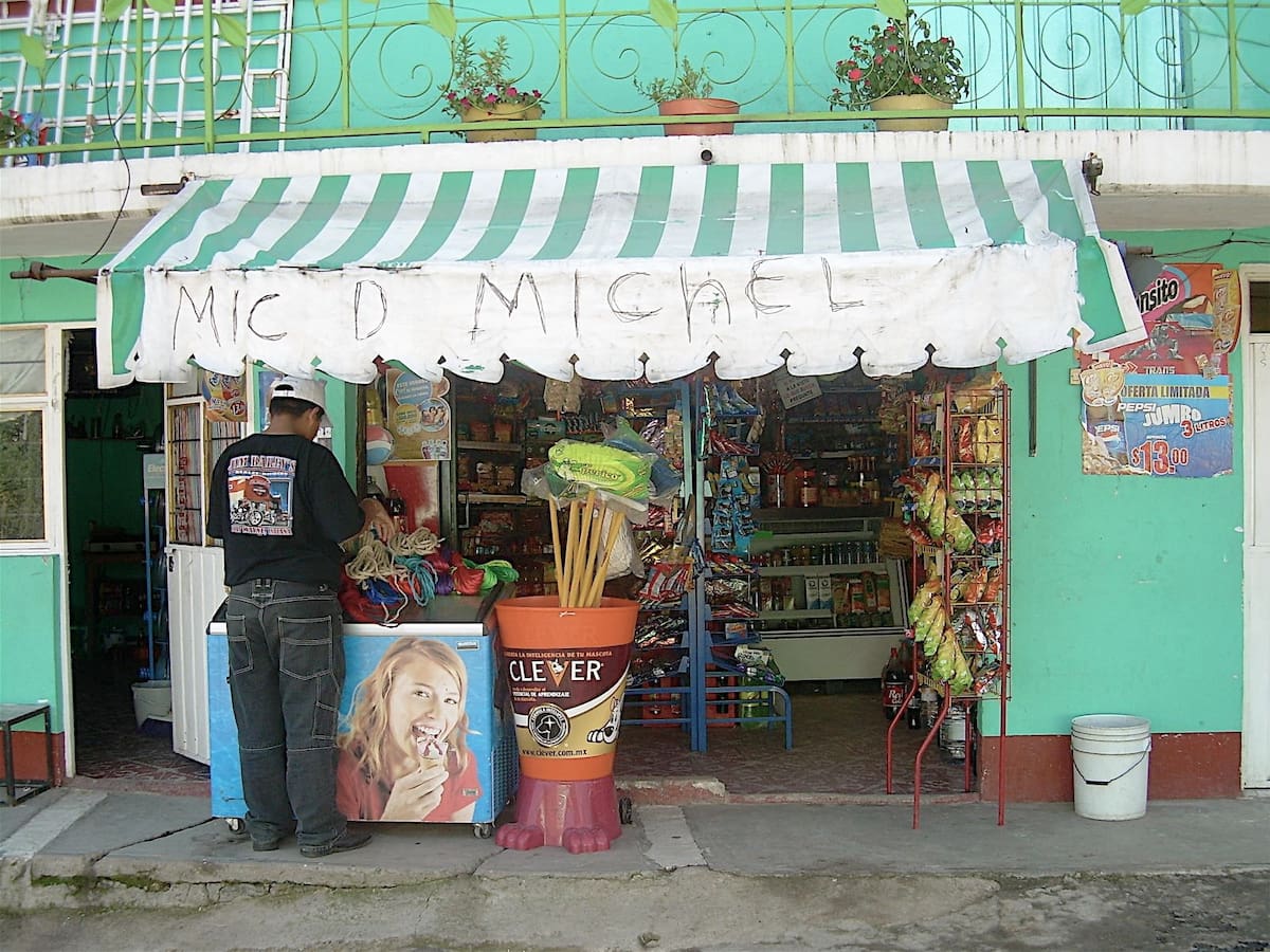Tienda de barrio