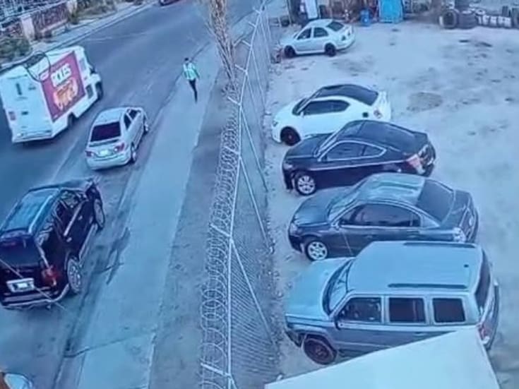 Roban carro en planta Bimbo; ciudadanos piden ayuda para identificar al responsable
