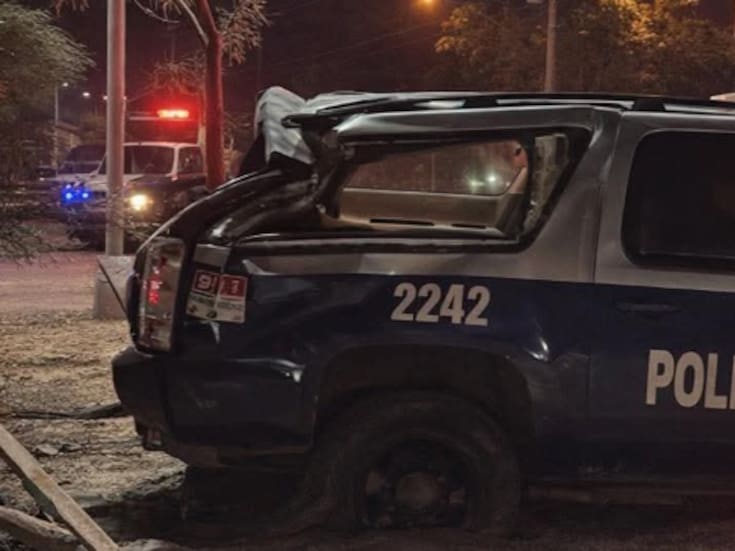 Vuelca patrulla en el Golfo de Santa Clara; un policía resulta lesionado