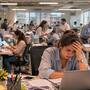 El 58% de los trabajadores en CDMX reporta fallas técnicas en oficinas, una crisis de infraestructura que se agravará por la saturación inmobiliaria y el aumento de costos proyectados ante el Mundial 2026