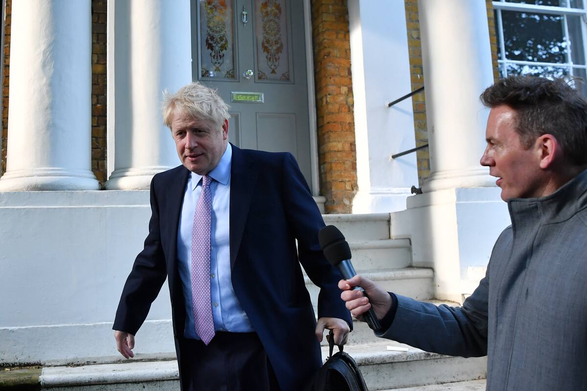Boris Johnson y Jeremy Hunt se disputarán la sucesión de Theresa May