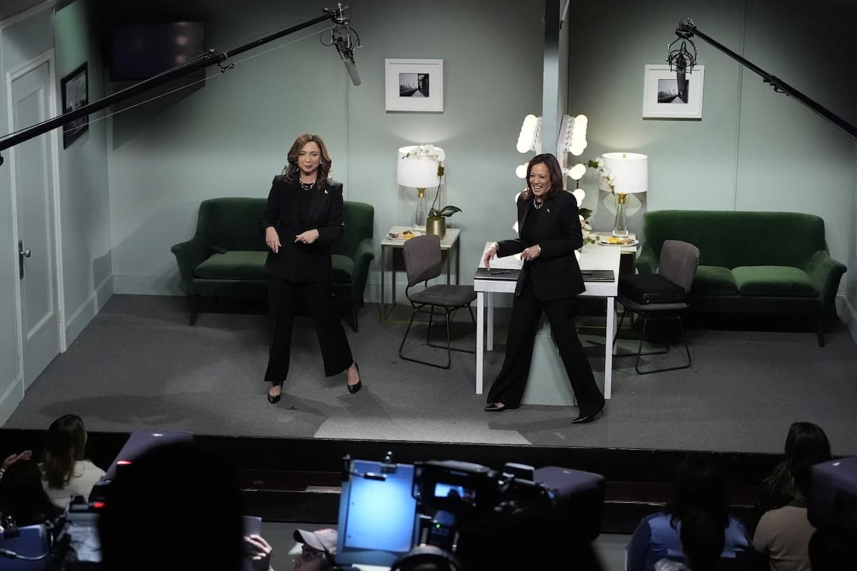 Kamala Harris en SNL. | Crédito: AP