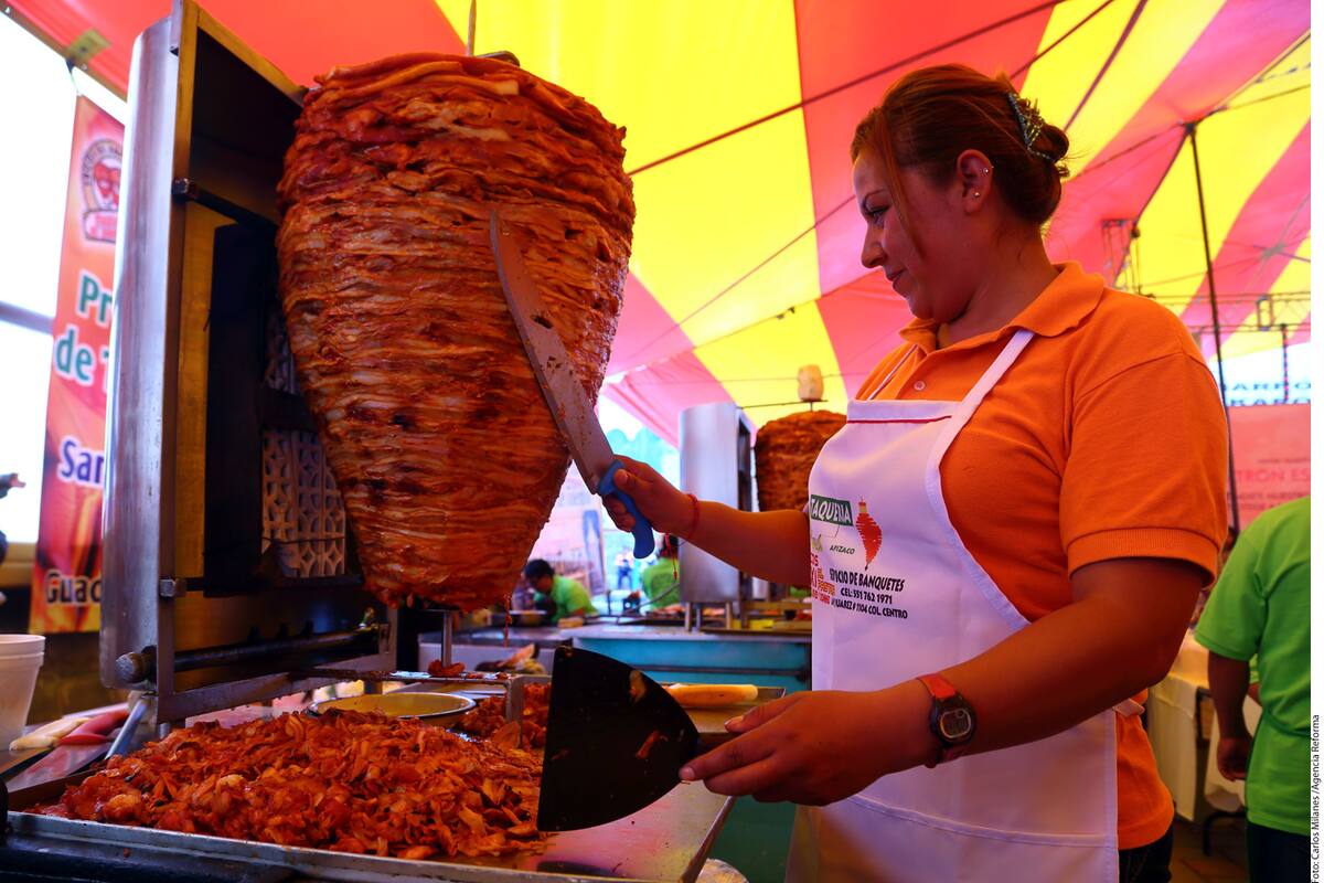 Propone alcaldesa de Reynosa cobrar impuestos a taqueros y eloteros