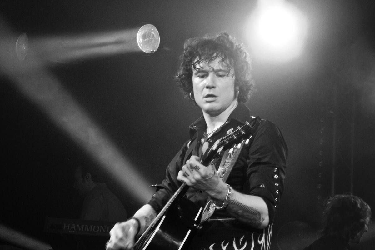 Bunbury se acerca a sus fans con concierto en línea