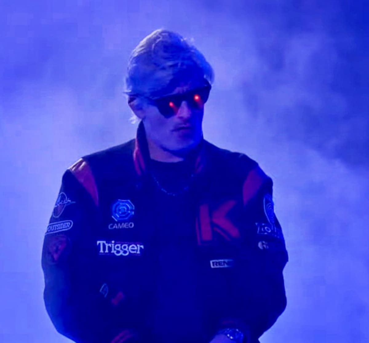 Kavinsky, cuyo nombre real era Vincent Belorgey, fue un DJ y productor francés reconocido por “Nightcall”, canción que se convirtió en un referente de la música electrónica tras formar parte de la película Drive (2011) y que ayudó a impulsar el género synthwave a nivel internacional. | Crédito: Instagram @kavinsky