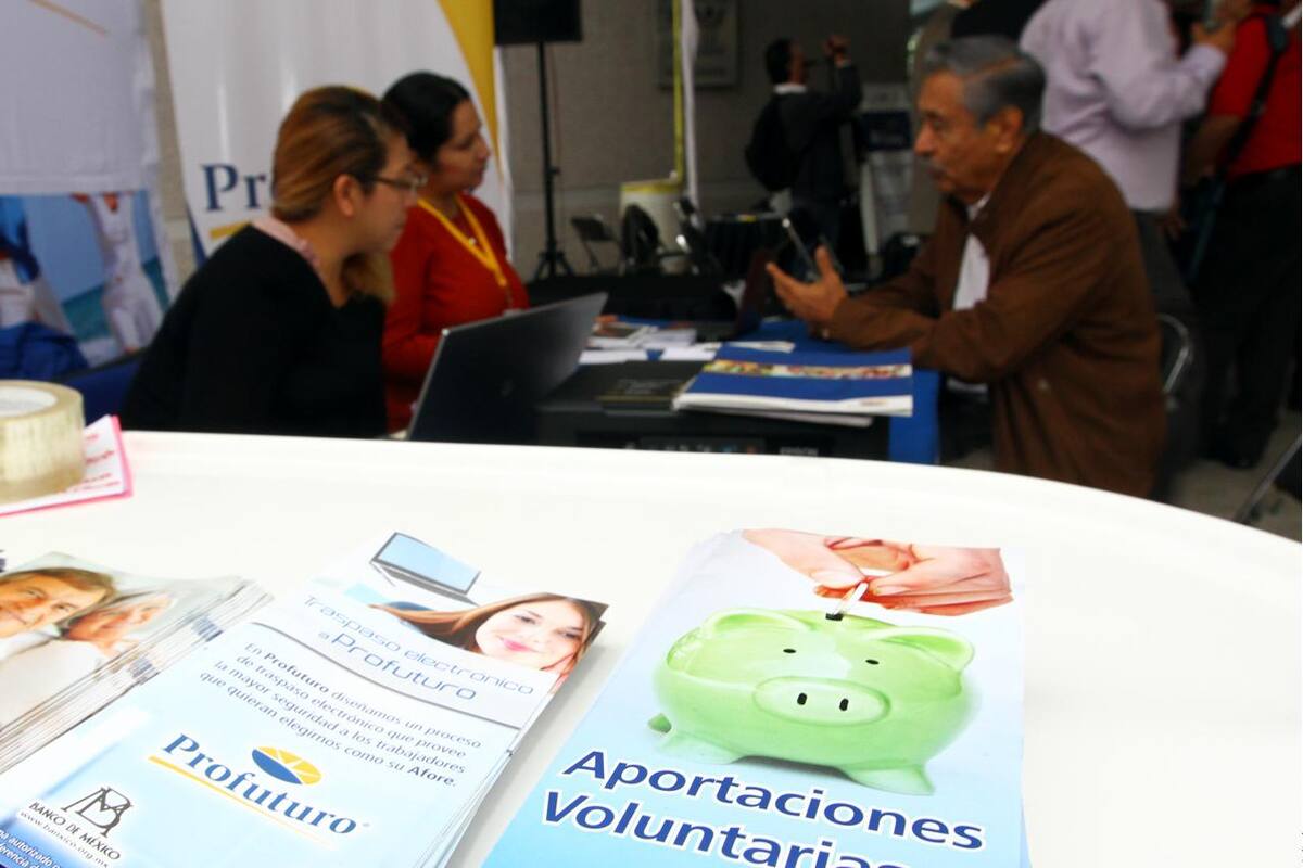 AMLO pide que Gobierno administre pensiones
