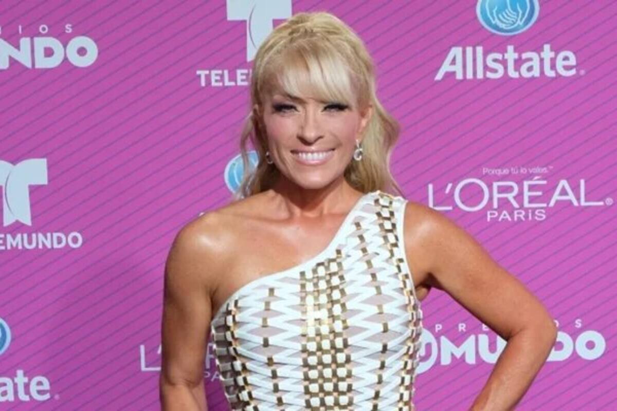 Tenemos la responsabilidad de entretener en la cuarentena: Yuri