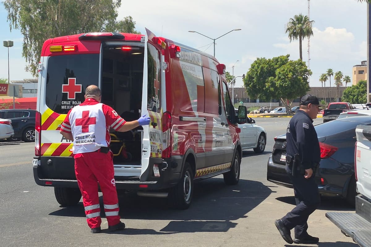 El calor sigue dejando afectados en Mexicali: dos hombres son auxiliados por presuntos golpes de calor