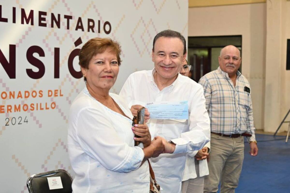 Entrega Gobernador pensión alimentaria a jubilados y pensionados