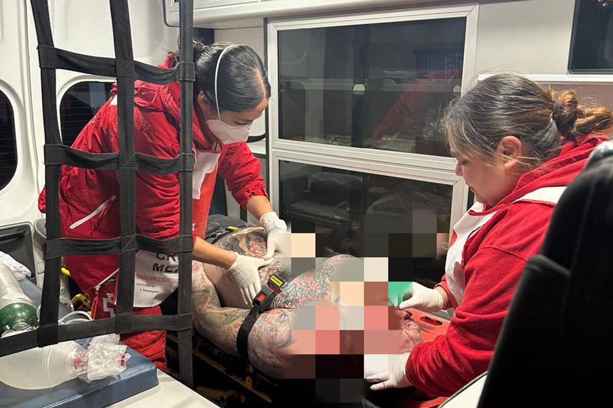 Turista muere al caer de segundo piso de hotel en Rosarito