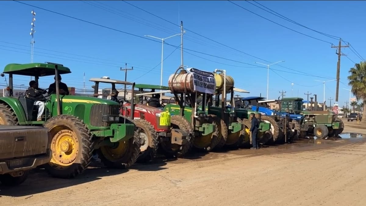 Agricultores realizaron una manifestación pacífica y advirtieron afectaciones por la desaparición de concesiones, la falta de agua y las multas laborales. Foto: Cortesía