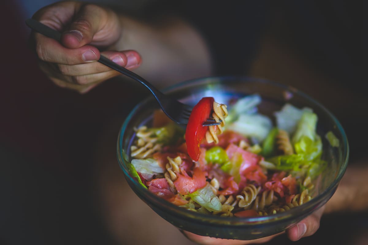 Dos errores comunes en la dieta que elevan el riesgo de enfermedades crónicas